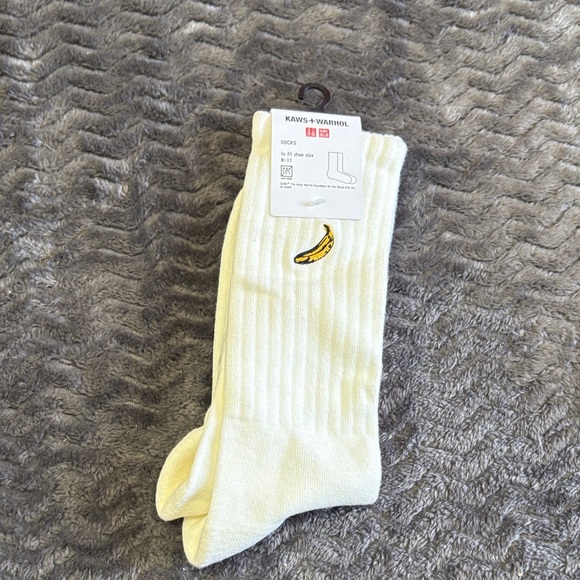 KAWS x Warhol Yellow Banana Cream Socks - Picture 1 of 6